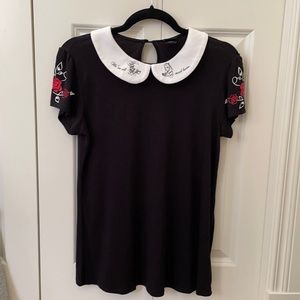 Medium Alice in wonderland collared tshirt